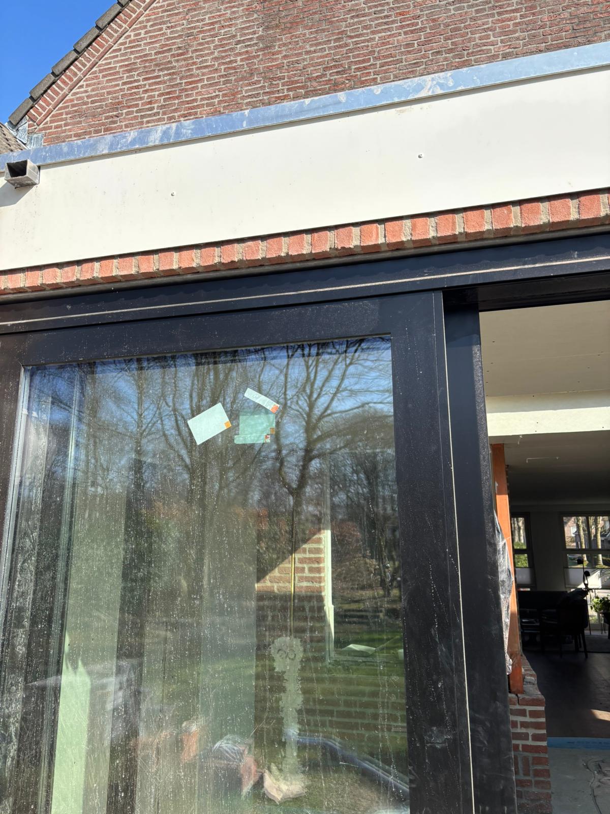 Schuifpui geplaatst uitbouw Veldhoven